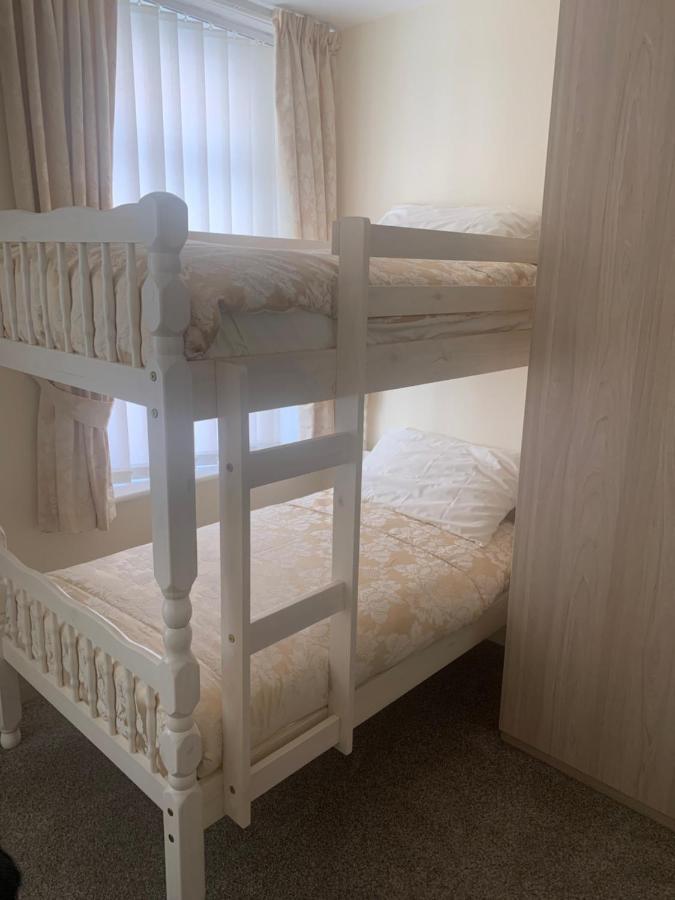 Bed and Breakfast The Stafford à Blackpool Extérieur photo