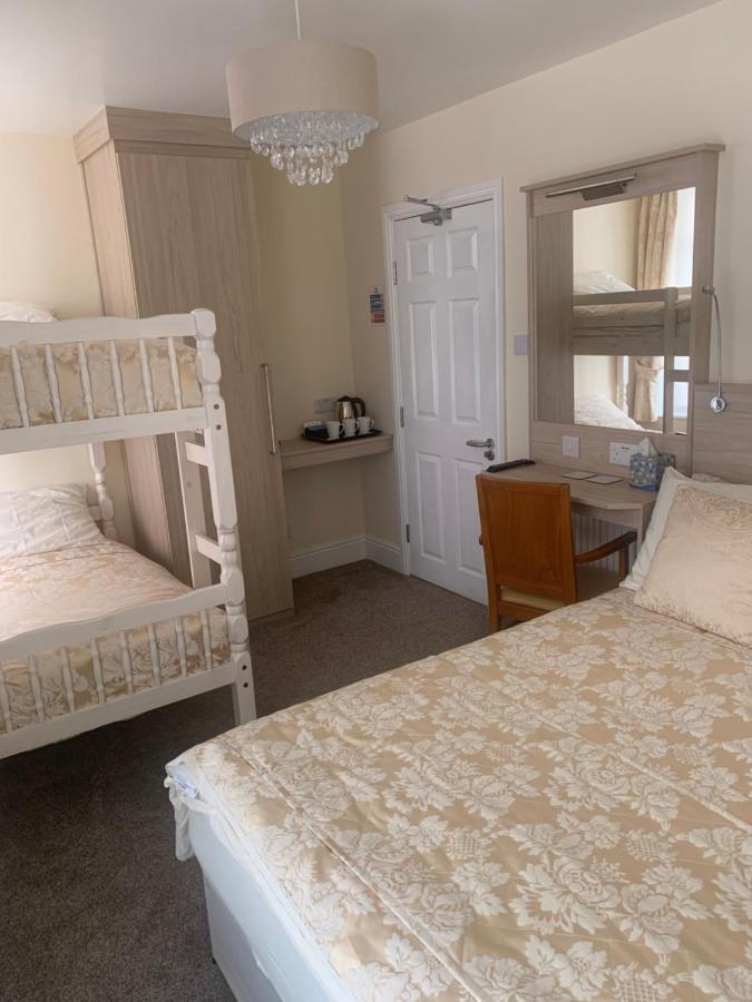 Bed and Breakfast The Stafford à Blackpool Extérieur photo