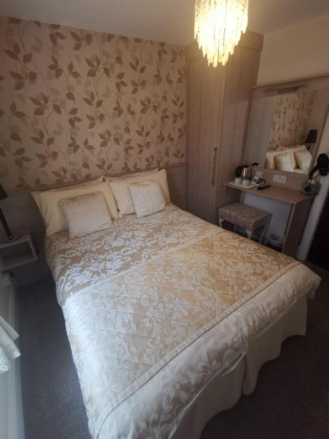 Bed and Breakfast The Stafford à Blackpool Extérieur photo