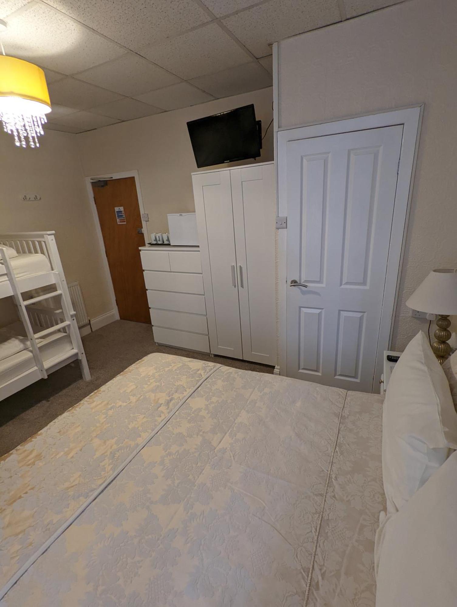 Bed and Breakfast The Stafford à Blackpool Chambre photo