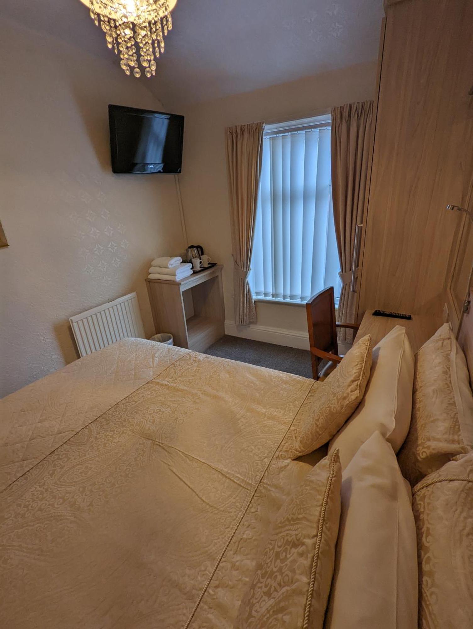 Bed and Breakfast The Stafford à Blackpool Chambre photo
