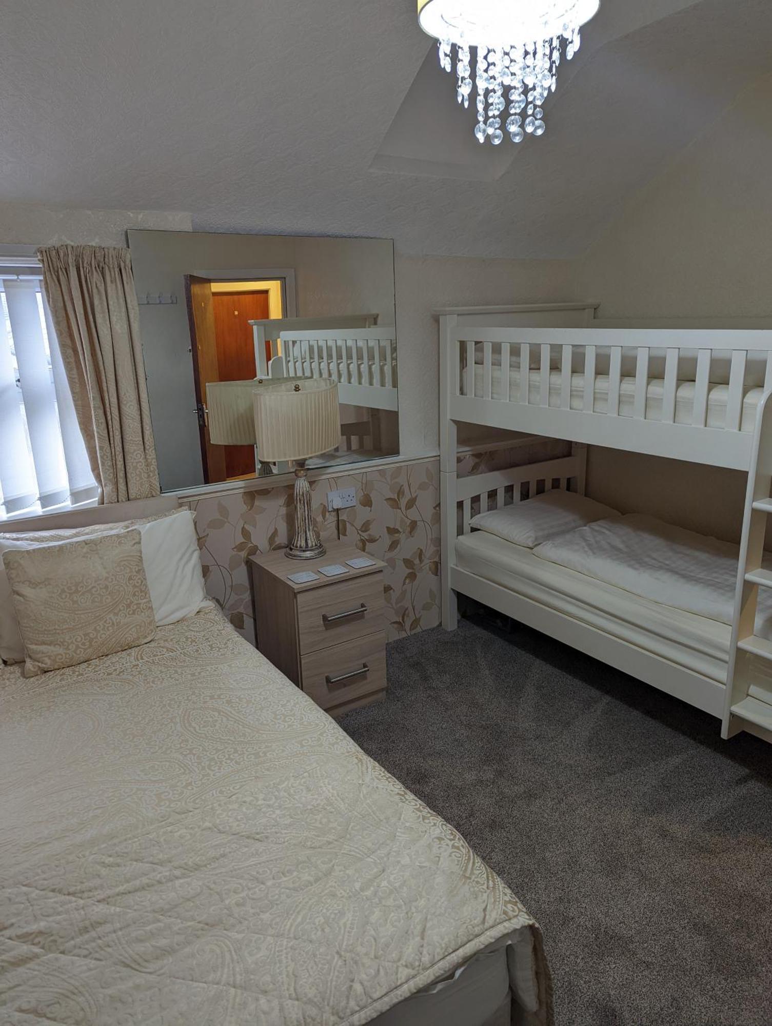 Bed and Breakfast The Stafford à Blackpool Chambre photo