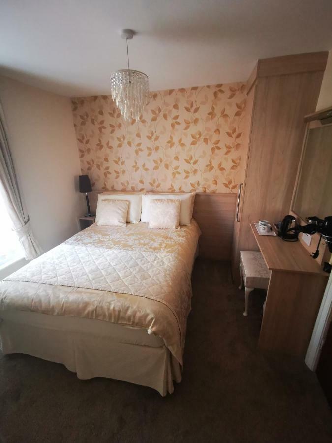 Bed and Breakfast The Stafford à Blackpool Extérieur photo