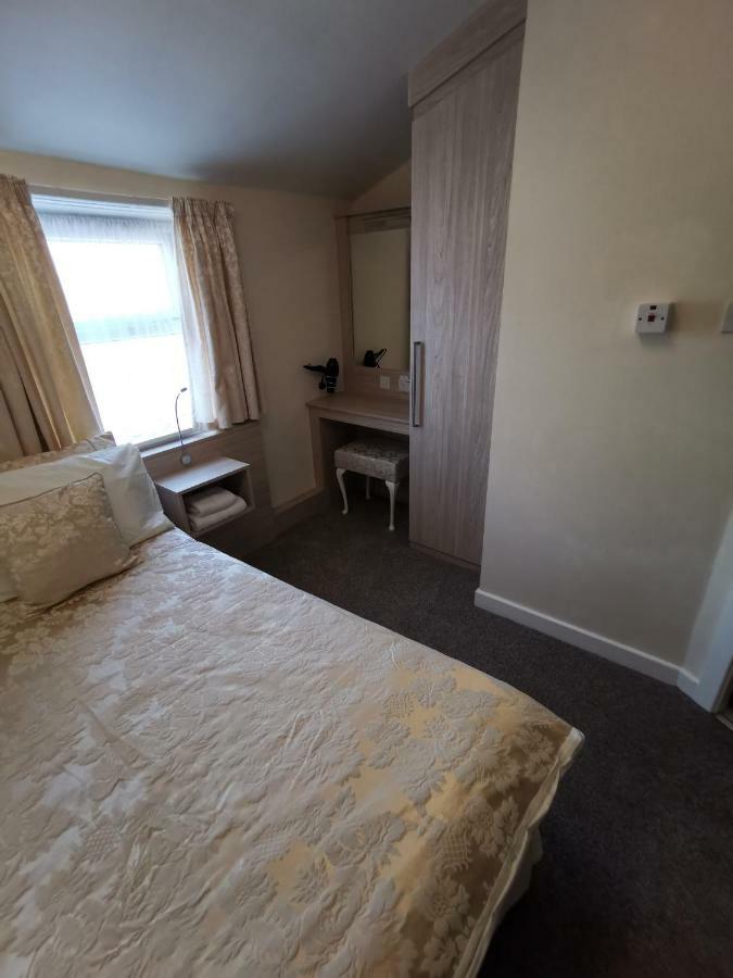 Bed and Breakfast The Stafford à Blackpool Extérieur photo