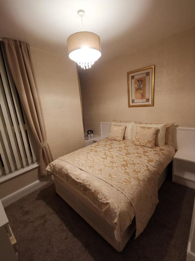 Bed and Breakfast The Stafford à Blackpool Extérieur photo